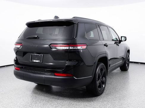 Used 2024 Jeep Grand Cherokee L Altitude AWD/4WD image 7