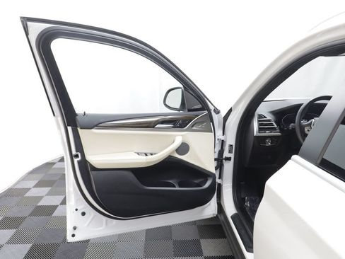 Used 2023 BMW X3 xDrive30i w/ Premium Package AWD/4WD image 5