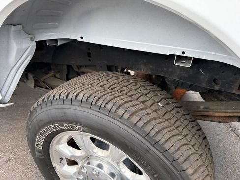 Used 2017 Ford F250 XL w/ Power Equipment Group AWD/4WD image 24