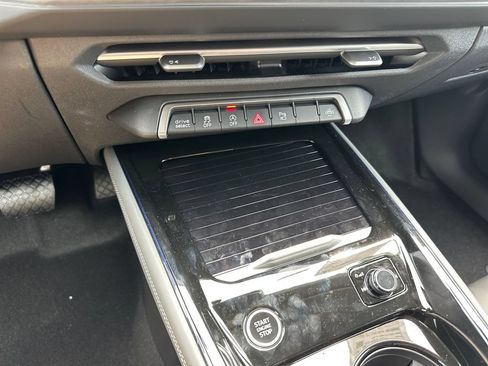 New 2026 Audi Q3 quattro 2.0T AWD/4WD image 20
