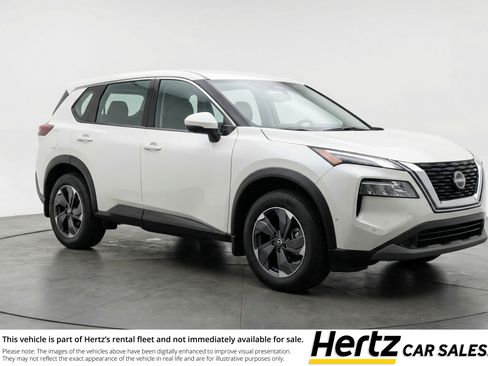 Used 2025 Nissan Rogue SV image 1