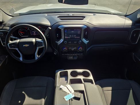 Used 2022 Chevrolet Silverado 1500 LT image 21