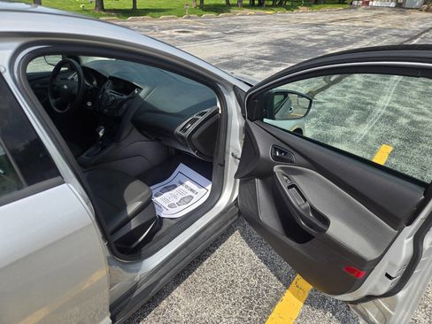Used 2012 Ford Focus S FWD image 23