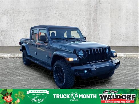 Used 2022 Jeep Gladiator Willys image 1