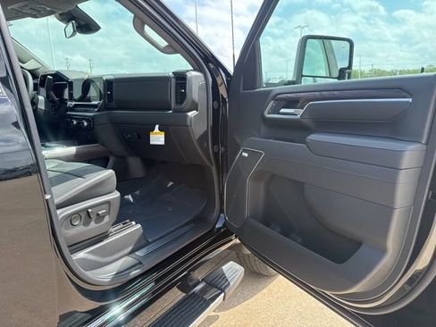 New 2026 GMC Sierra 2500 SLT w/ SLT Premium Package AWD/4WD image 50