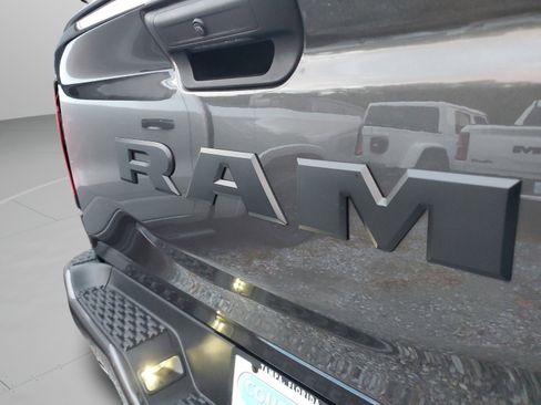 Certified 2026 RAM 1500 Express AWD/4WD image 32