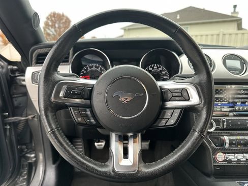 Used 2015 Ford Mustang GT Premium image 28