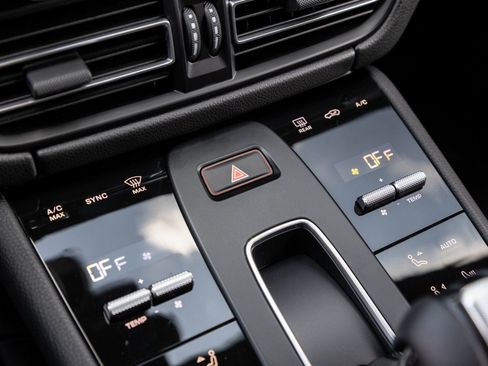 Certified 2026 Porsche Macan S AWD/4WD image 26