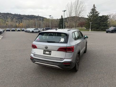 Used 2022 Volkswagen Taos S AWD/4WD image 6