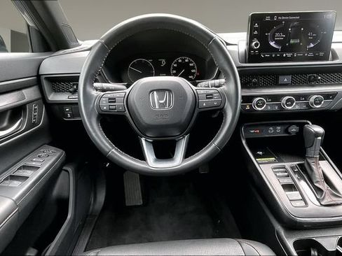 Used 2025 Honda CR-V Sport-L image 8