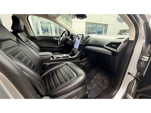 Used 2021 Ford Edge SEL w/ Convenience Package image 28