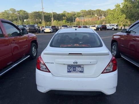 Used 2019 Nissan Versa S Plus image 5
