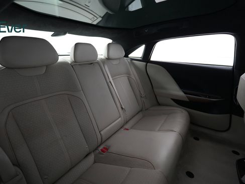 Used 2023 Lucid Air Grand Touring AWD/4WD image 5