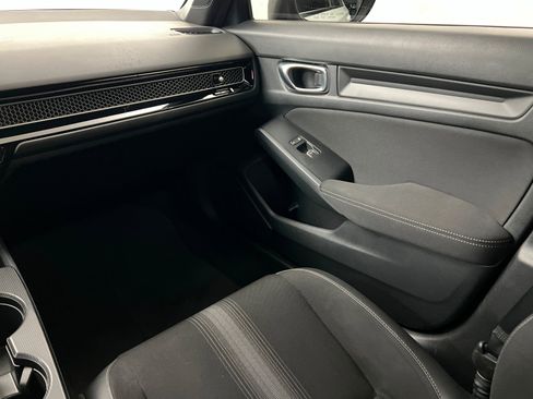 Used 2024 Honda Civic Sport image 11