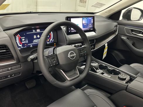 New 2026 Nissan Rogue Platinum AWD/4WD image 17