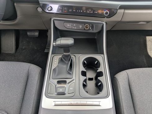 New 2027 Kia Carnival LX FWD image 20