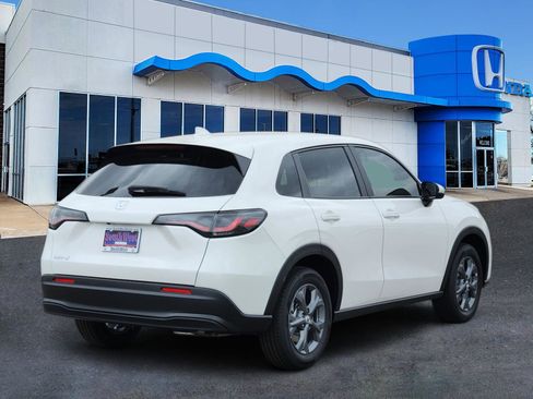 New 2026 Honda HR-V LX image 5