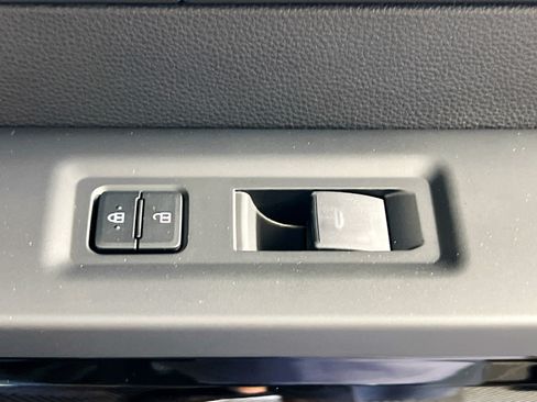 New 2026 Toyota Tundra Limited AWD/4WD image 31