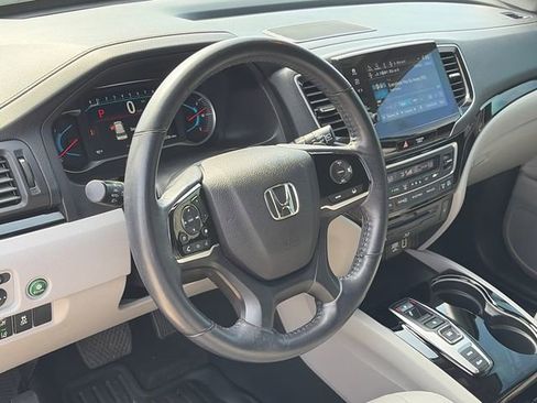 Used 2020 Honda Pilot Touring image 18