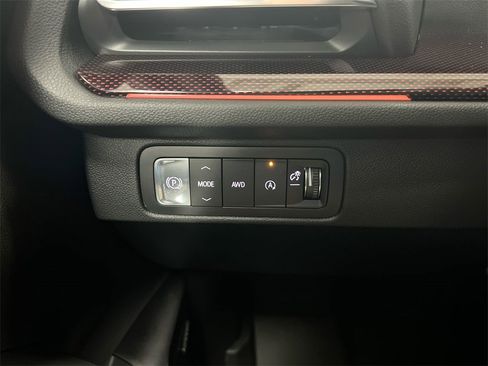 New 2026 Chevrolet Traverse RS w/ LPO, Floor Liner Package image 18