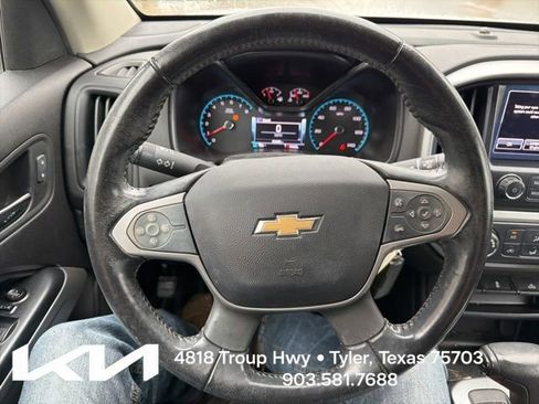 Used 2018 Chevrolet Colorado LT w/ LT Convenience Package RWD image 16