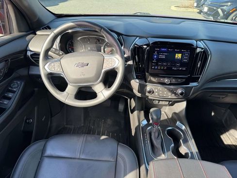 Used 2023 Chevrolet Traverse RS AWD/4WD image 11