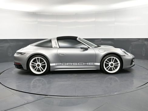 Certified 2024 Porsche 911 Targa 4 GTS image 9