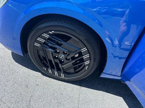 New 2026 Nissan Sentra SR FWD image 27
