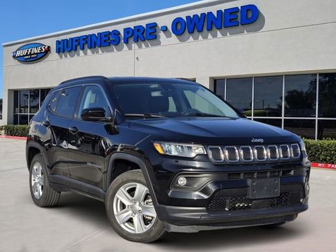 Certified 2022 Jeep Compass Latitude image 1