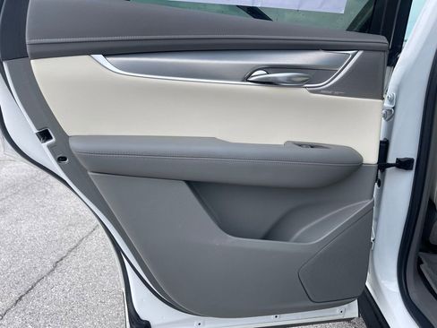 Used 2021 Cadillac XT5 Premium Luxury image 20