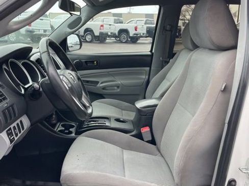 Used 2013 Toyota Tacoma 2WD Double Cab w/ Convenience Pkg image 28