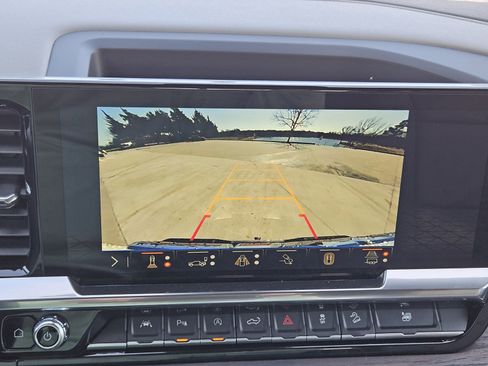 New 2026 GMC Sierra 1500 SLT AWD/4WD image 13