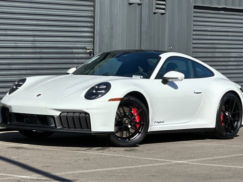 New 2026 Porsche 911 Carrera GTS RWD image 1