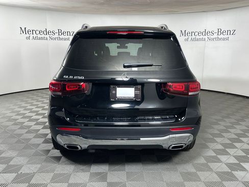 Used 2023 Mercedes-Benz GLB 250 image 6