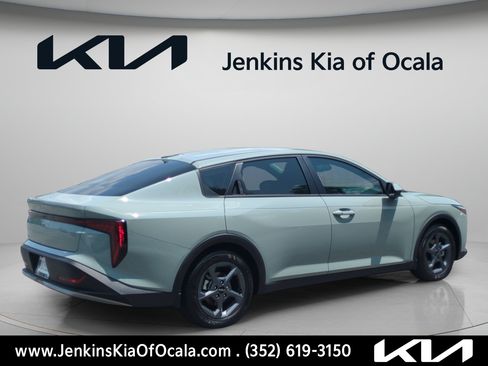 New 2026 Kia K4 FWD image 4
