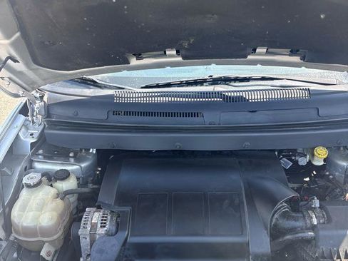 Used 2010 Dodge Journey SXT FWD image 11