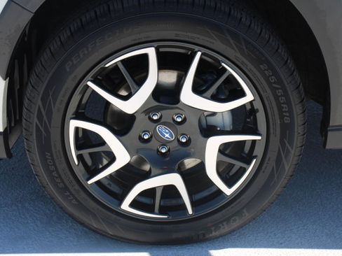 Used 2023 Subaru Crosstrek Hybrid w/ Popular Package #3 AWD/4WD image 9
