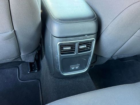 Used 2023 Dodge Charger SXT image 16