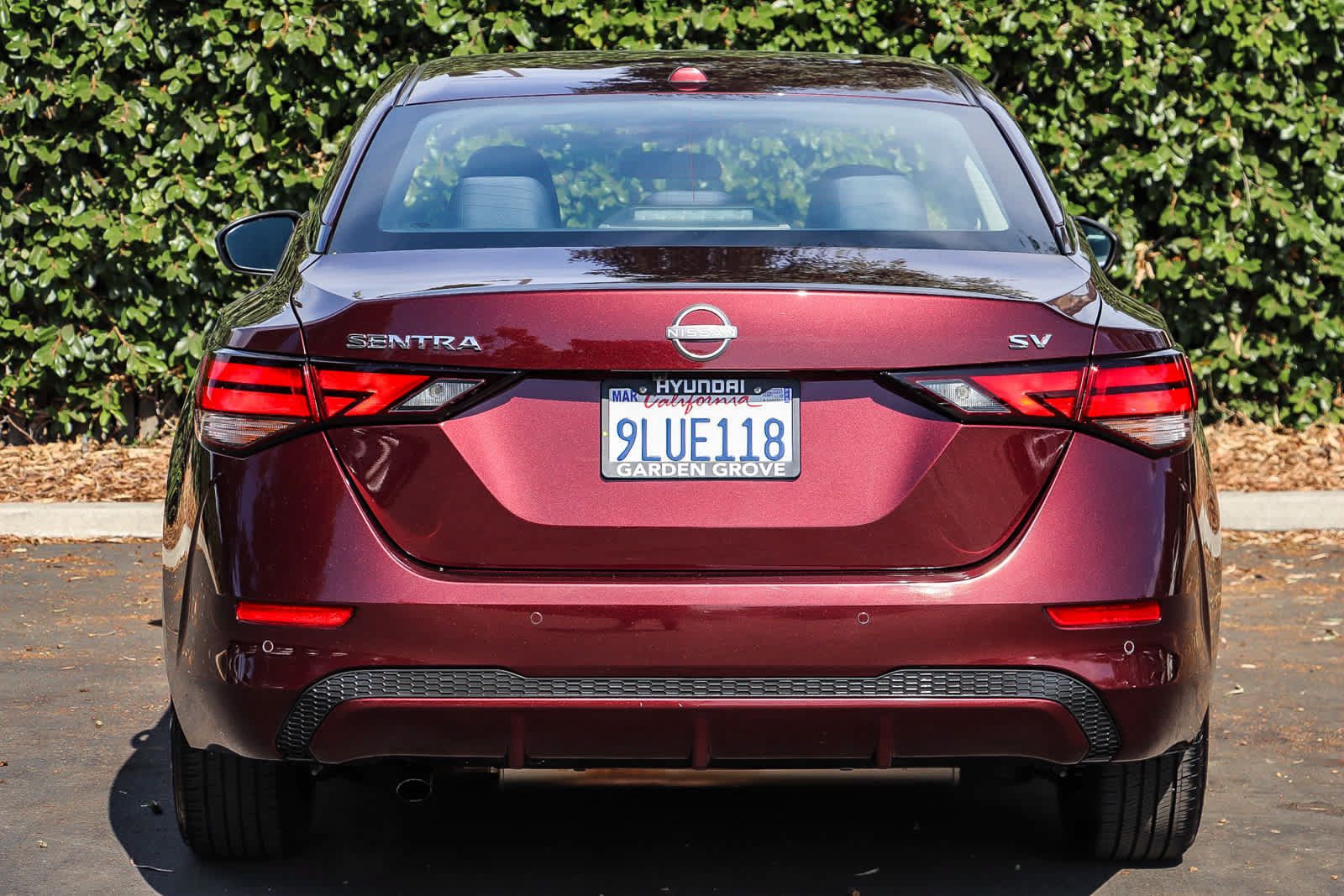 Used 2024 Nissan Sentra SV FWD image 7