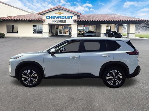 Used 2023 Nissan Rogue SV AWD/4WD image 5