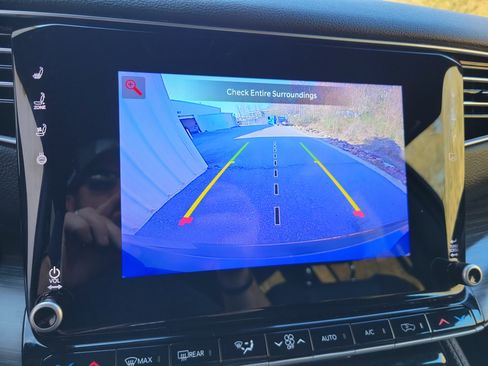 Used 2024 Jeep Wagoneer L Series II image 24