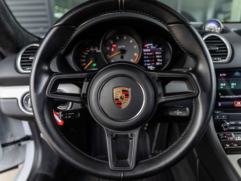 Certified 2020 Porsche 718 Cayman GT4 RWD image 36