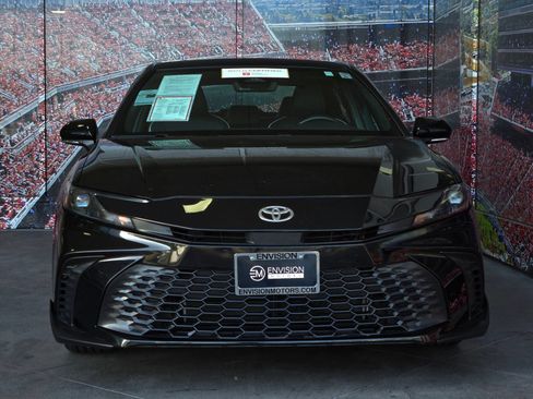 Certified 2025 Toyota Camry SE w/ Convenience Package FWD image 3