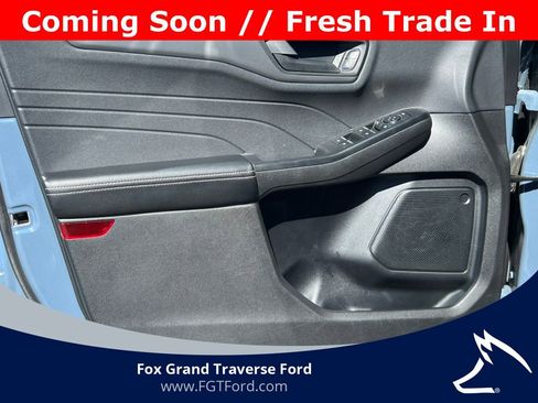 Certified 2025 Ford Escape Active AWD/4WD image 10