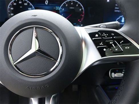 New 2026 Mercedes-Benz GLA 250 image 14