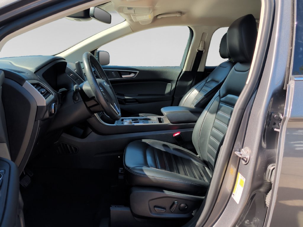 Used 2024 Ford Edge SEL AWD/4WD image 16