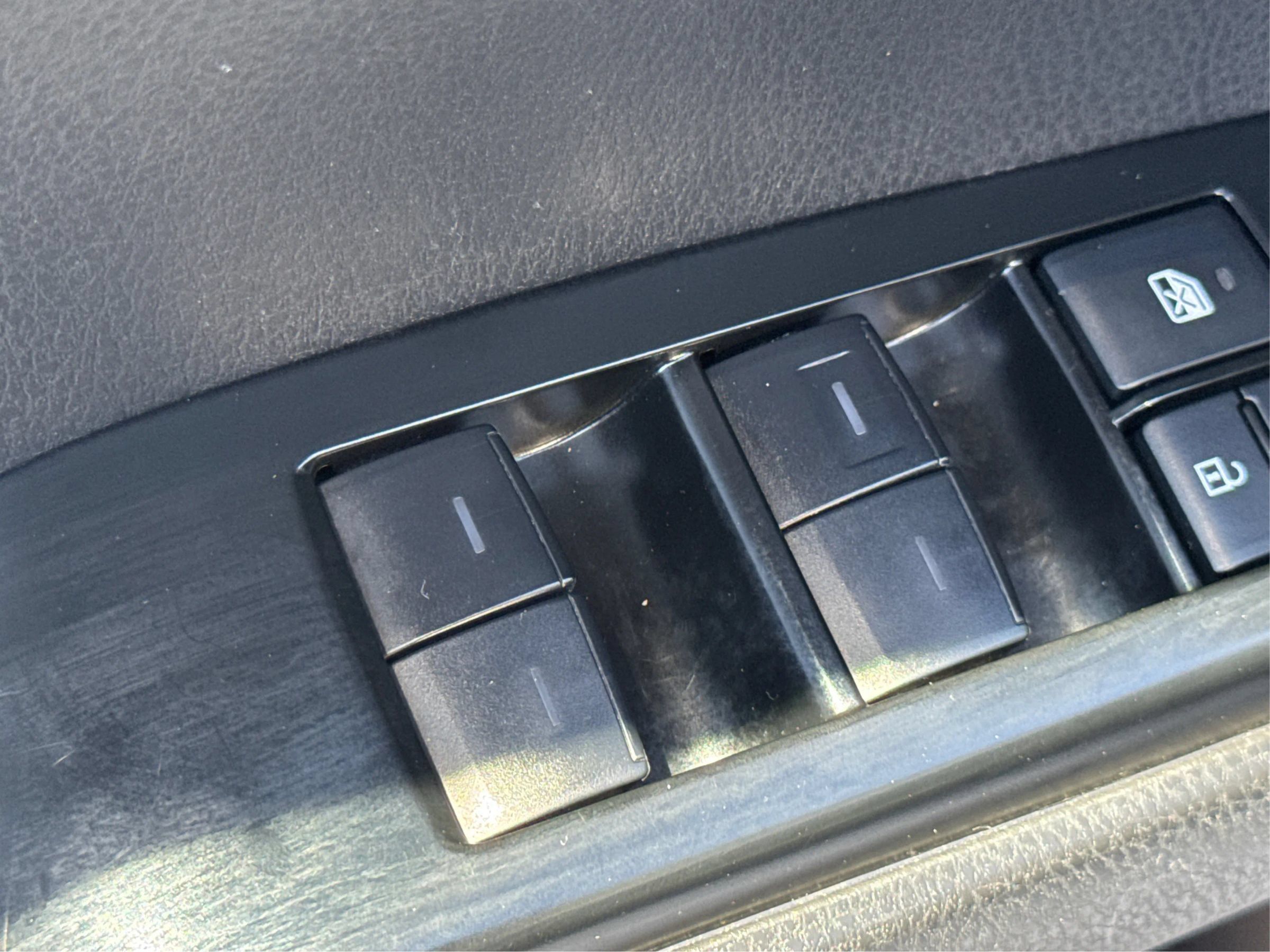 Used 2025 Toyota Camry LE FWD image 37