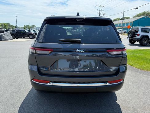 Used 2023 Jeep Grand Cherokee 4WD 4xe w/ Luxury Tech Group II image 7
