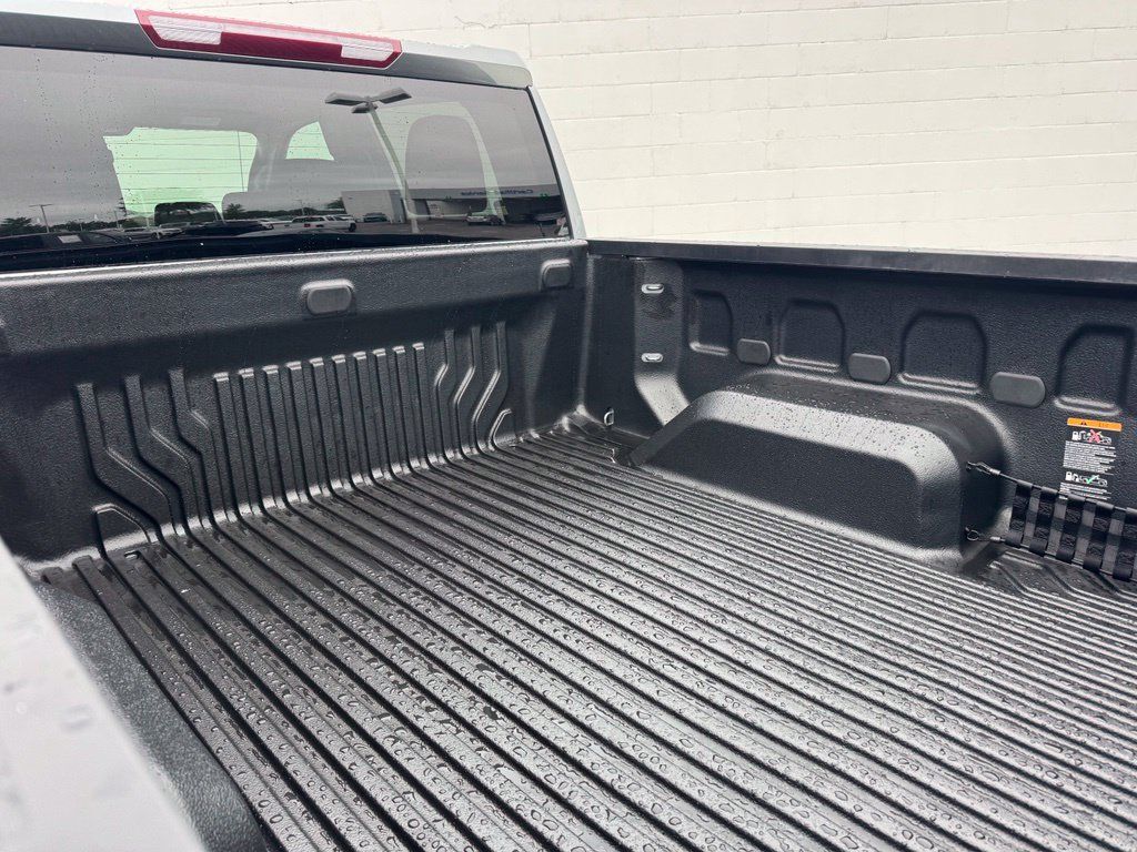 Used 2024 Chevrolet Silverado 1500 Custom RWD image 16