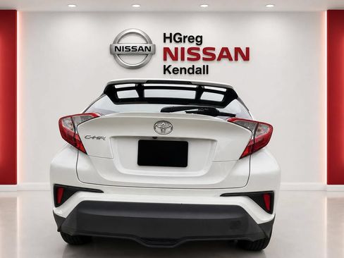Used 2019 Toyota C-HR LE FWD image 6